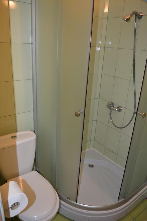 Viesu Nams Klanas Hotel Engure Phòng bức ảnh